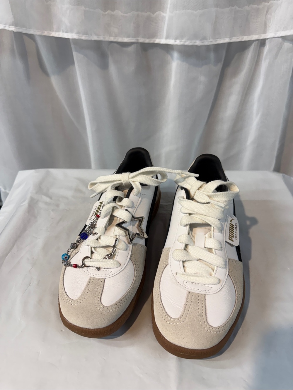 Puma White and Beige & black Women’s Lace-Up Sneakers & embellished chain🚌